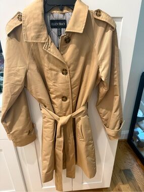 Ellen Tracy trench coat , nwt, sz XS